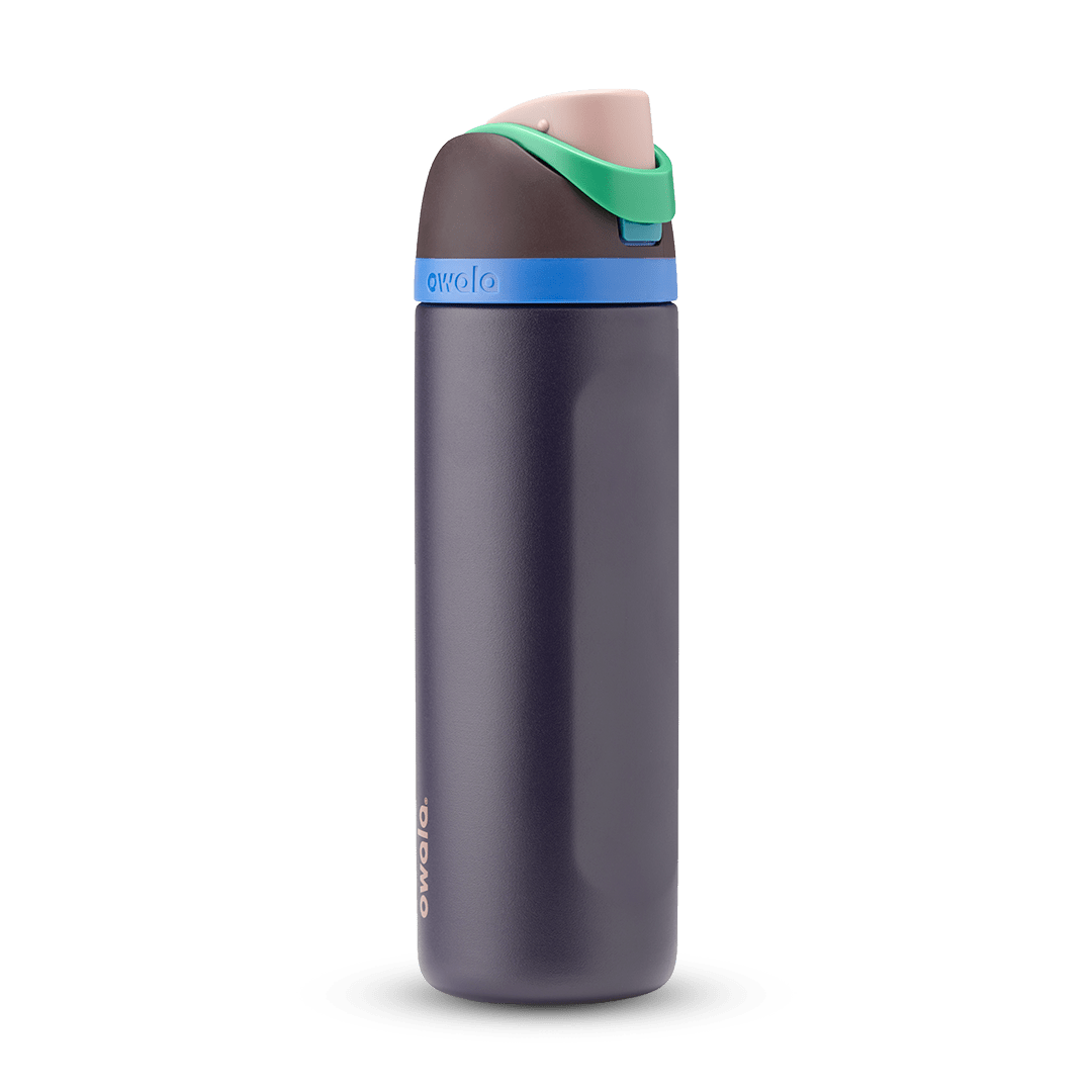 FreeSip 24oz in Night Safari, dark navy body with bright blue accent band, green carry loop, and brown flip cap