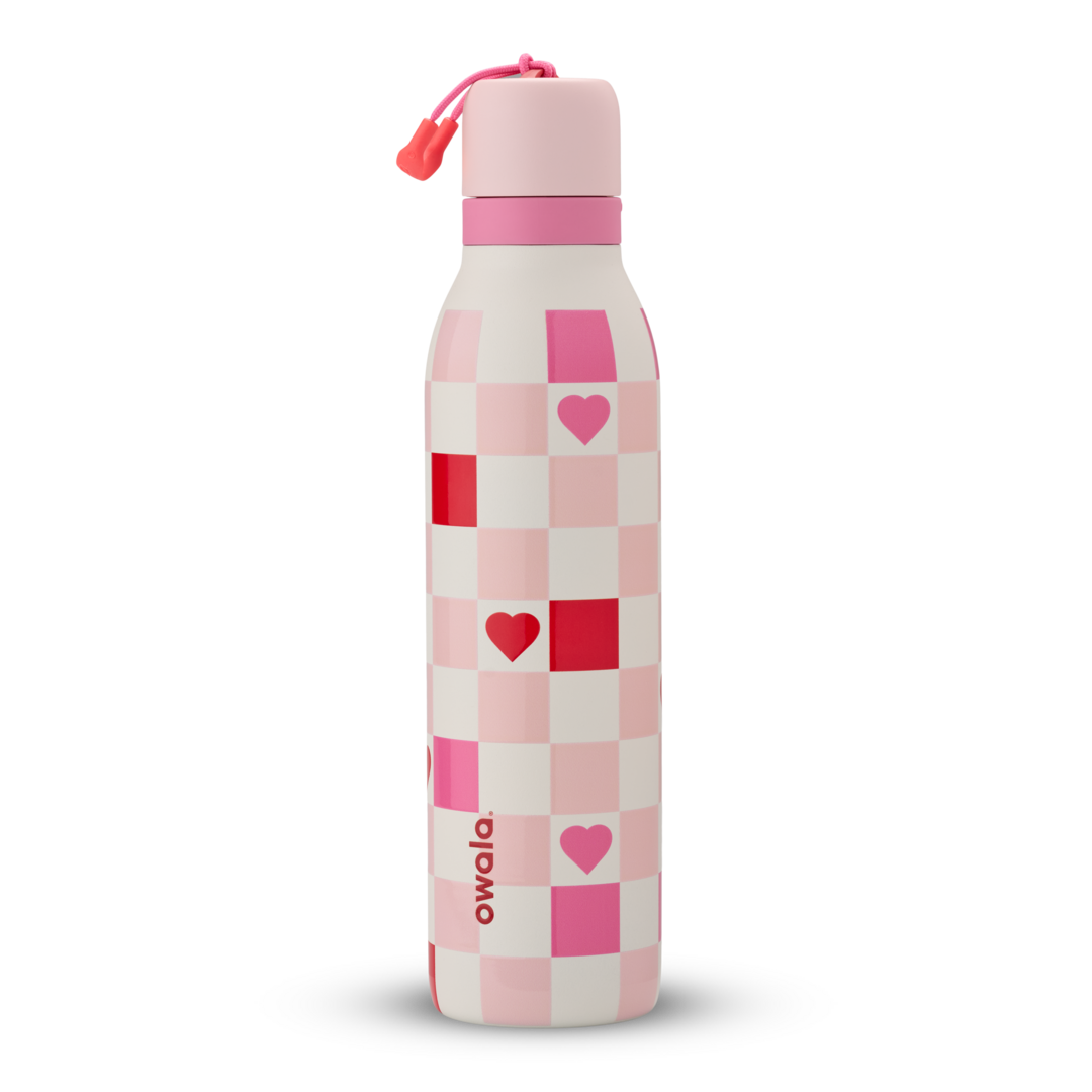 FreeSip Twist 24oz in Check Me Out, pink and white checkerboard print with red heart accents, coral-pink twist cap, and carry loop