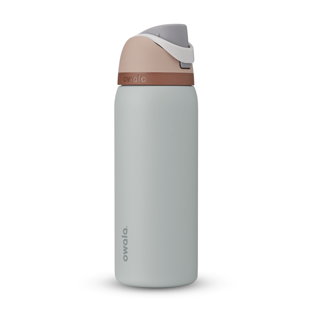 FreeSip 32oz in pale gray-blue body