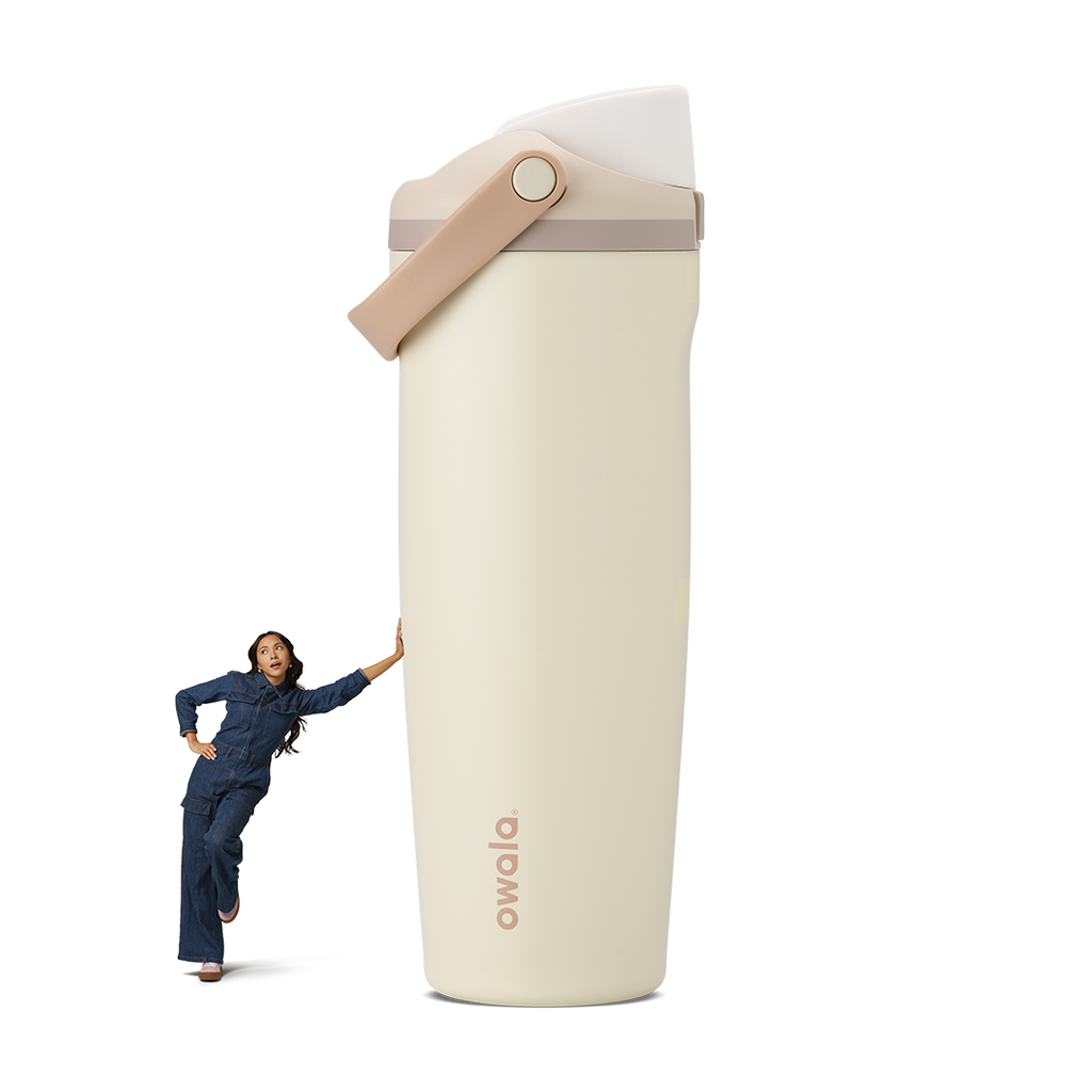 FreeSip Sway 32oz tumbler in Lightly Toasted