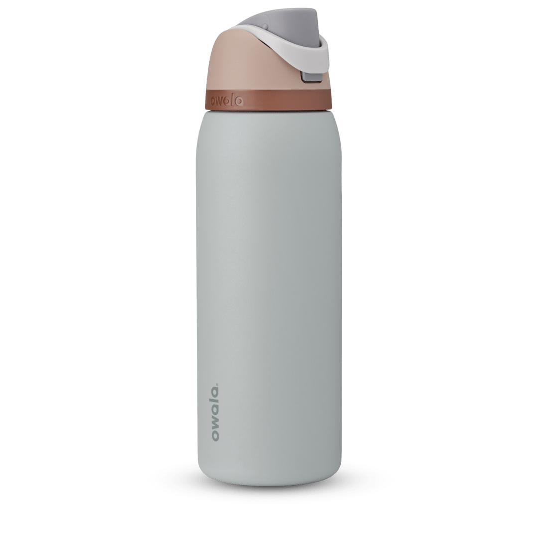 FreeSip 40oz in pale gray-blue body