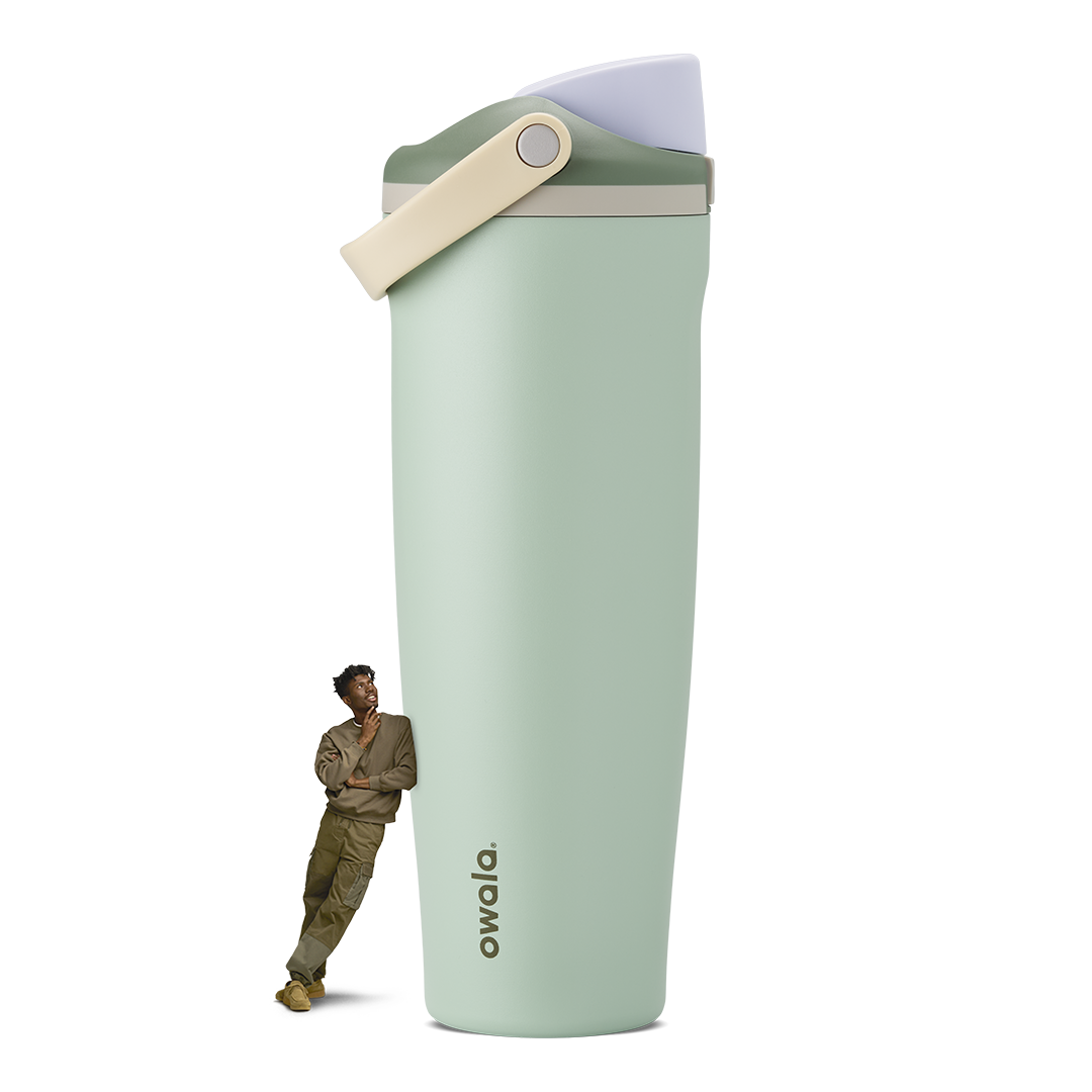 FreeSip Sway 40oz tumbler in Eucalyptus